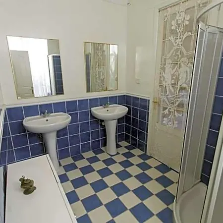 Marmaris Sleeps 7 Pool Air Con Wifi